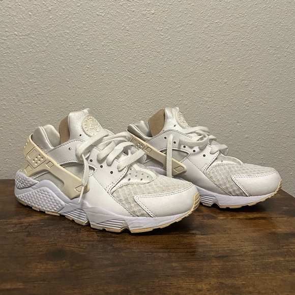 Nike Air Huarache - Picture 1 of 2